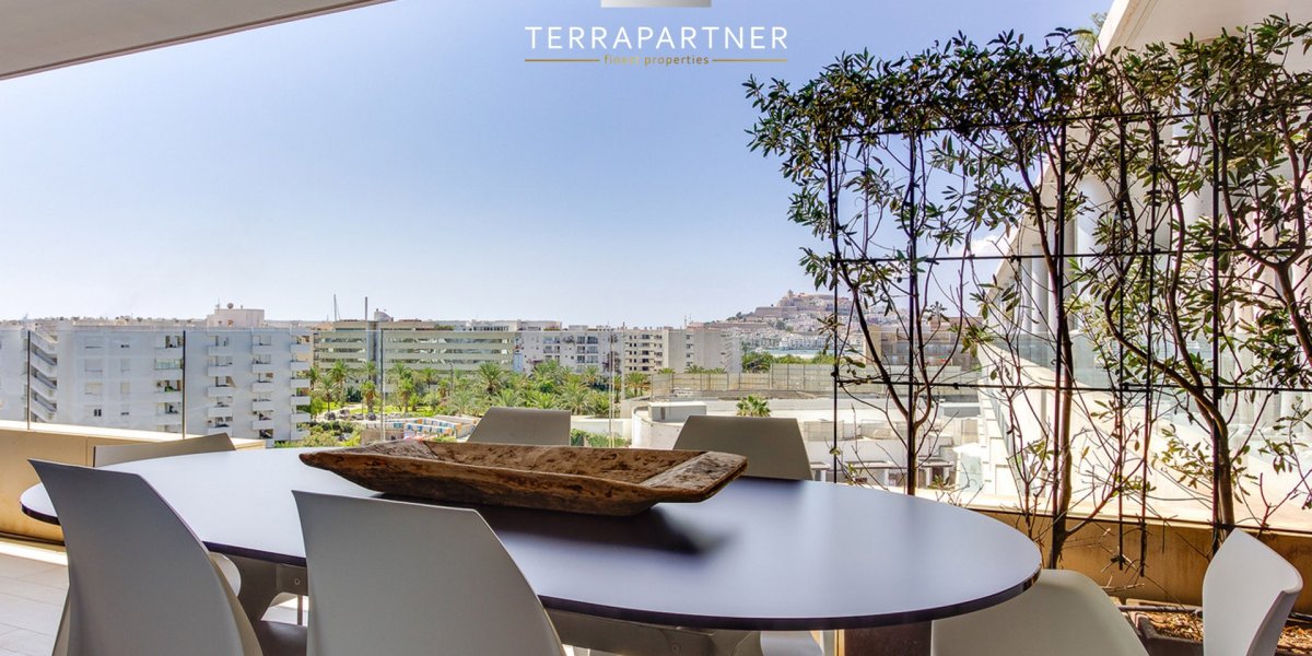 Modern luxury apartment with views to Dalt Vila